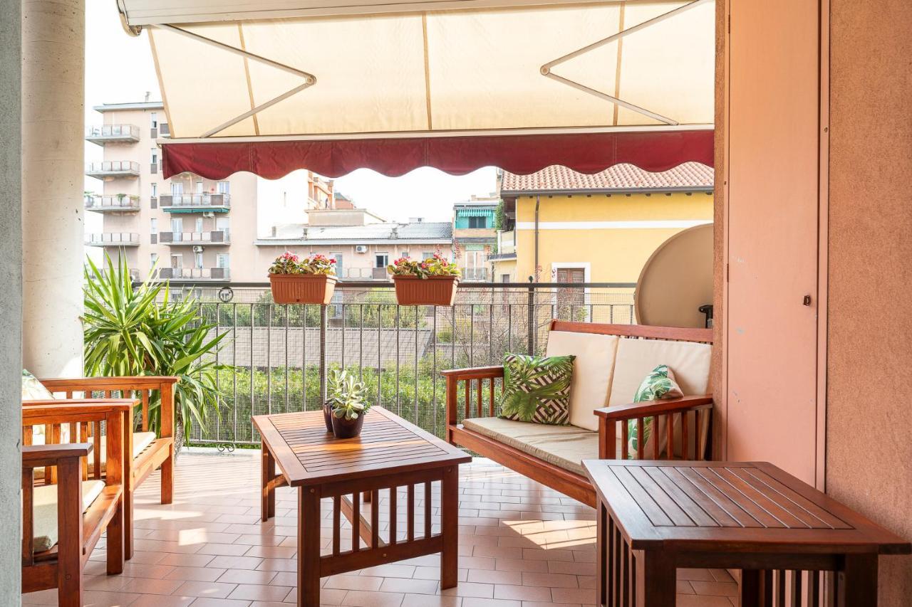 Casty Sweet Home - Parcheggio Privato Gratuito Milan Exterior photo